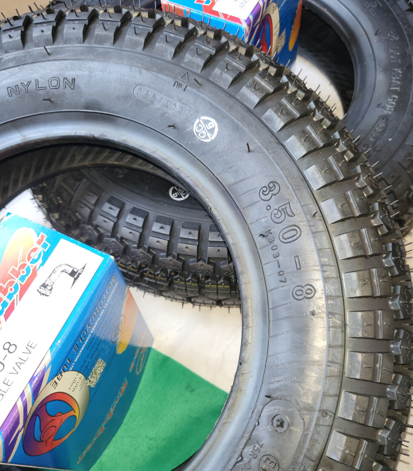 VESPA 2 REIFEN Set TT mit schlauch 90 ° 3.50 8 zoll VNA VNB VBB Faro Basso VN