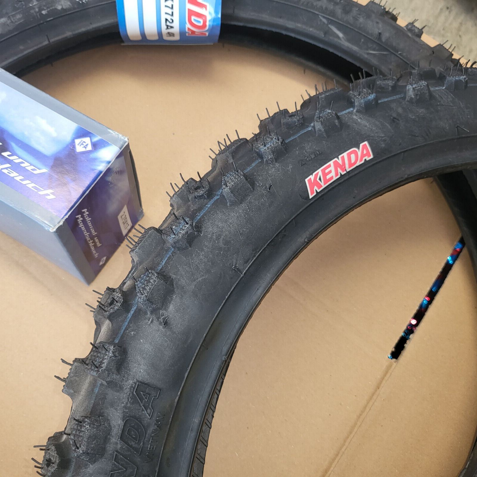 Cross Enduro Reifen Satz 2.50 x 17 Zoll 2 1/2 x 17 für Mofa Moped Optima Flory