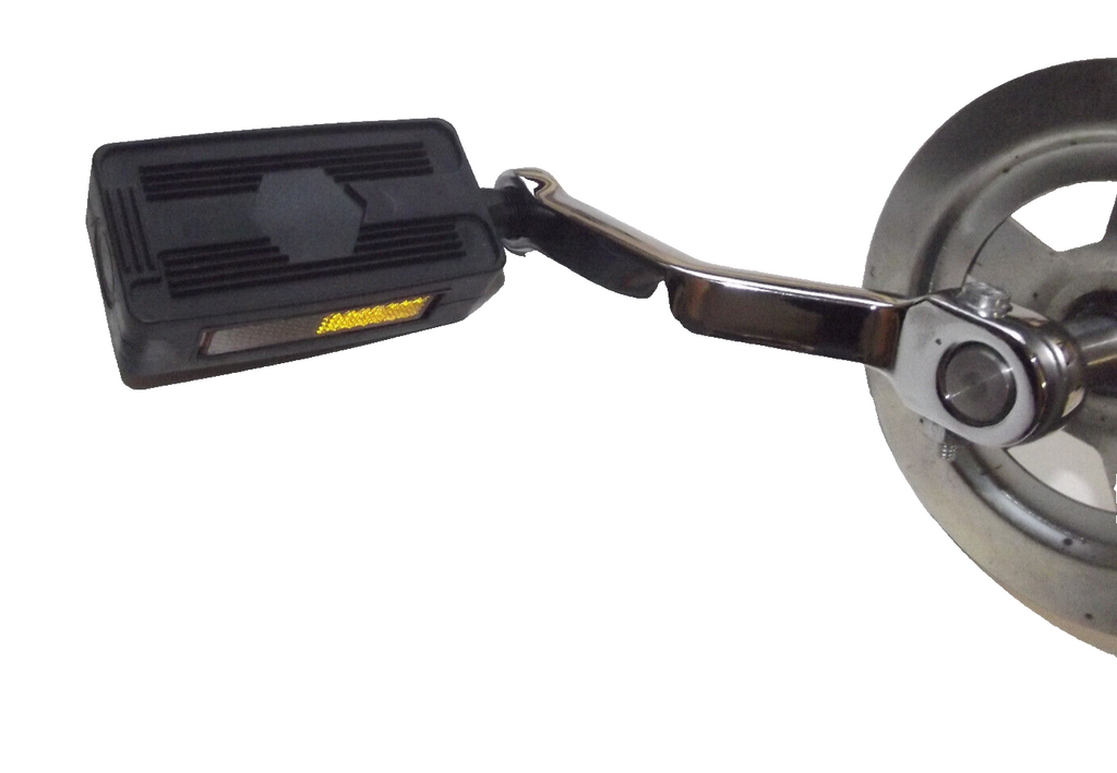 Tretwelle MIT  VOLL CHROM TRETKURBEL UND PEDALE 28 Zähne für Piaggio Vespa Ciao