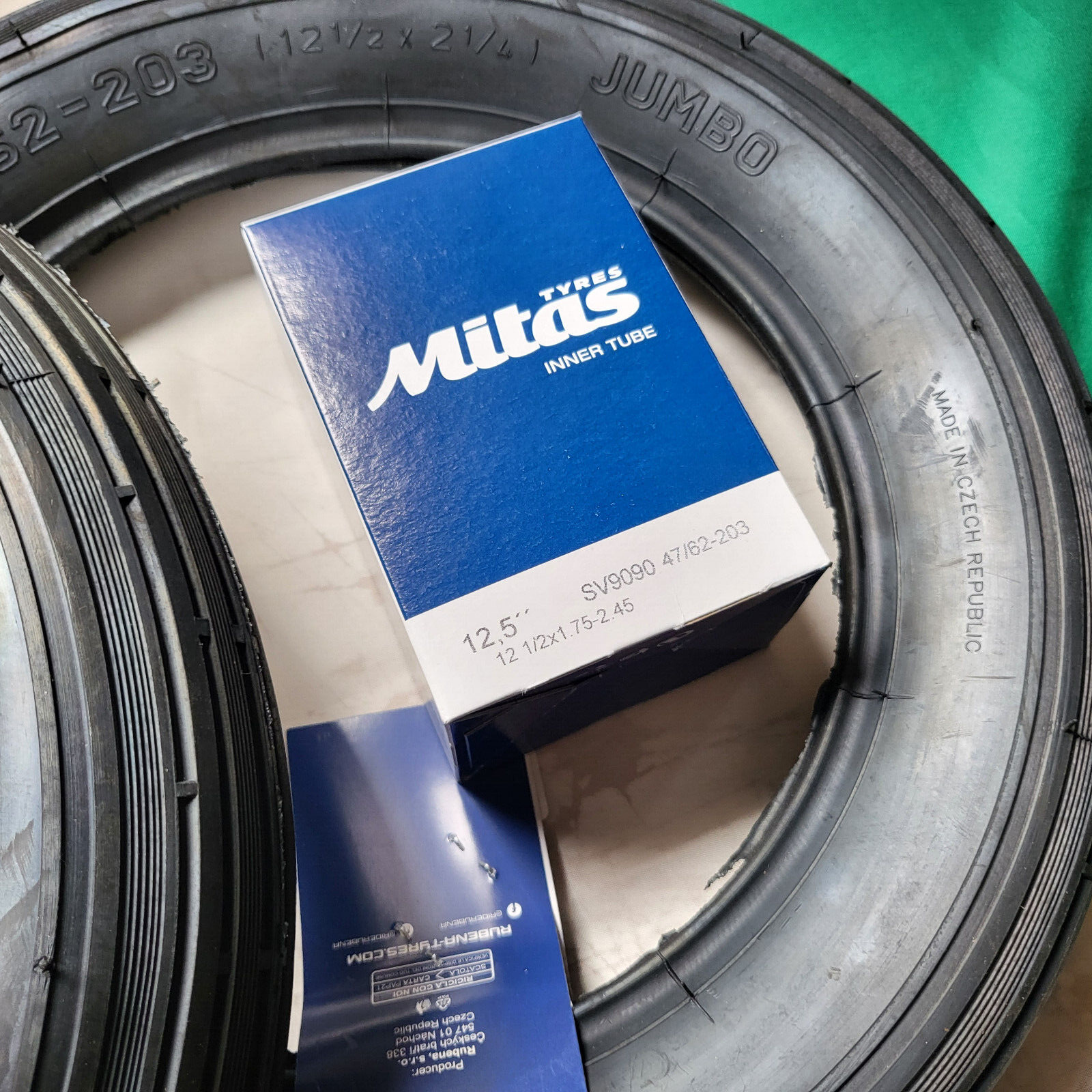 2x Reifen Schlauch 12" ventil 90° Kinderwagen Kínderrad  12 1/2 x 2 1/4  62-203