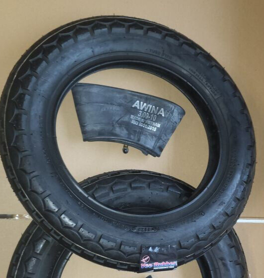 Reifen Schlauch Set 2x VeeRubber 4 teile VRM081 3.00-10 42J Vespa 50 S N PK V