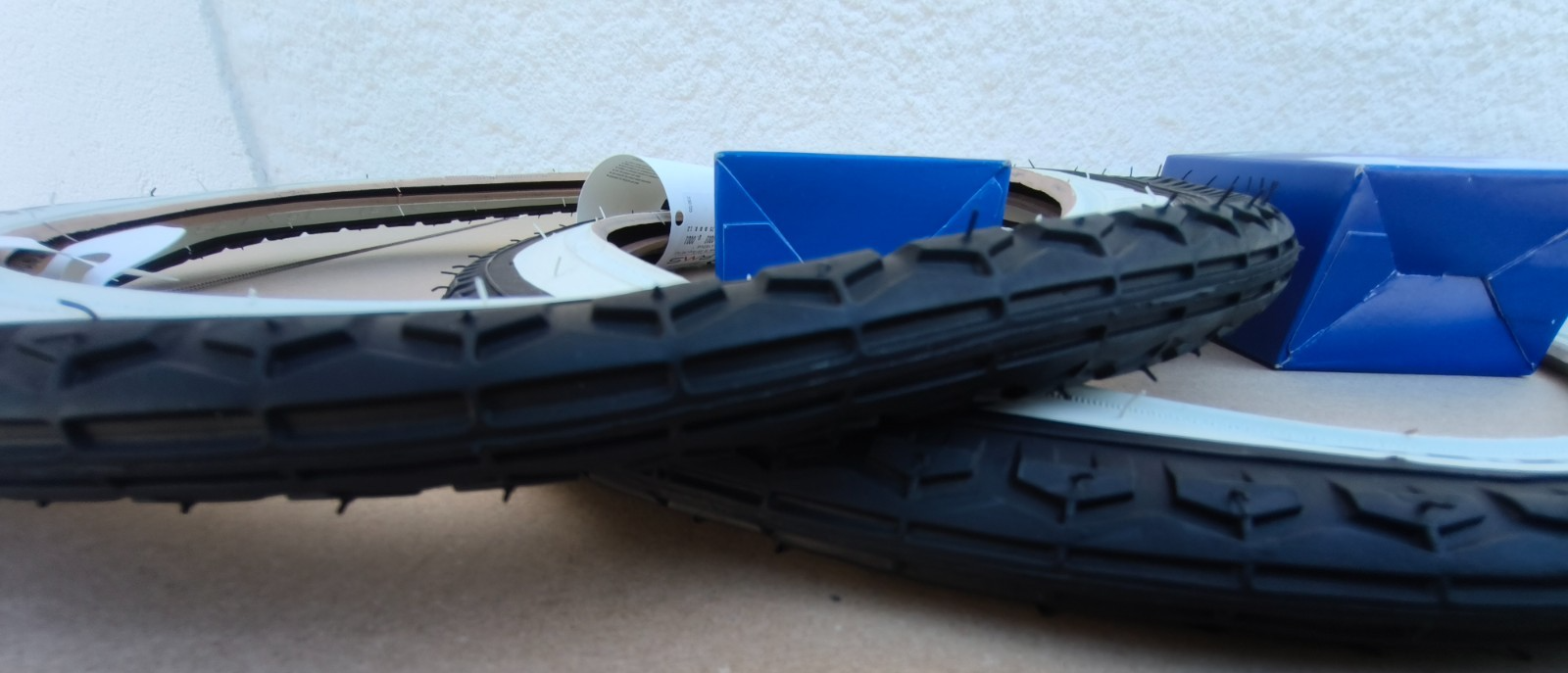 2 KENDA REIFEN 47-305 16,5-1,75 + 2 SCHLAUCH AV Kinderwagen Fahrrad ANHÄNGER