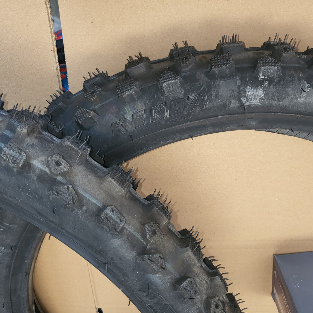 Cross Enduro Reifen Satz 2.50 x 17 Zoll 2 1/2 x 17 für Mofa Moped Optima Flory