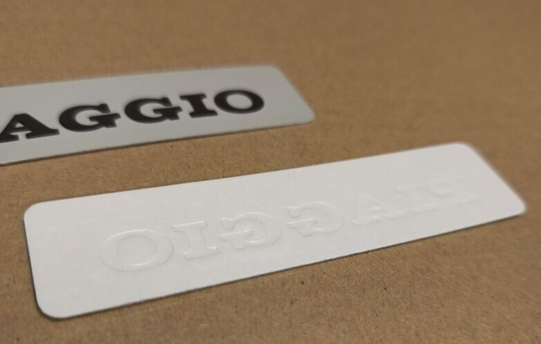 2 Tank Alu Typenschild 120x33 Schriftzug Logo Emblem Piaggio Vespa Ciao Bravo Si