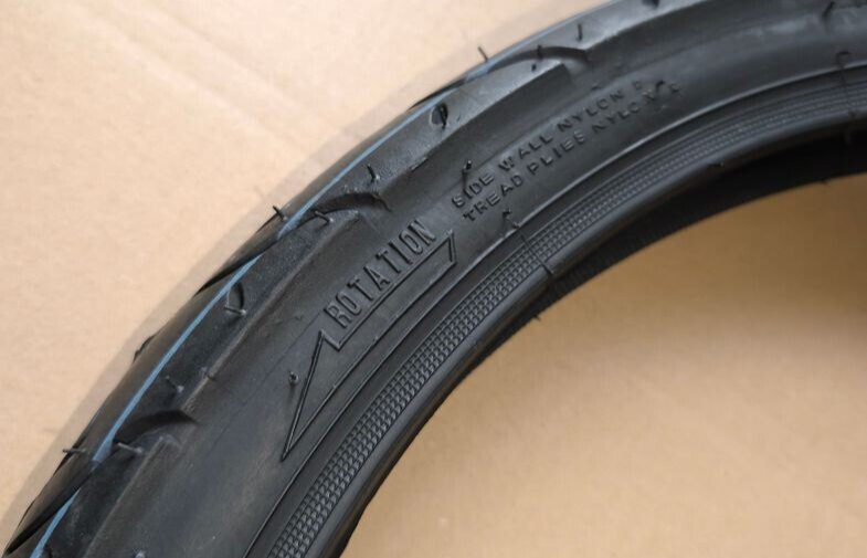 Reifen Set Vee Rubber VRM099 2.00-17 21X2 43J RACING PROFIL Vespa Ciao MOFA