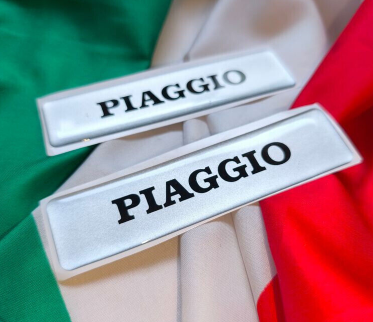 2 Tank Typenschild 120x33 Schriftzug Logo Emblem Piaggio Vespa Ciao Bravo Si