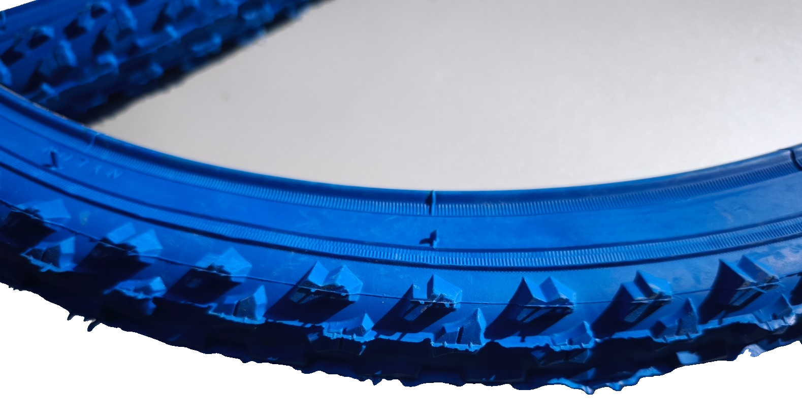 2x Reifen BLAU MTB Fahrrad reifen 26x1.95 + 2 x Schlauch AV Stollen CROSS 52-559