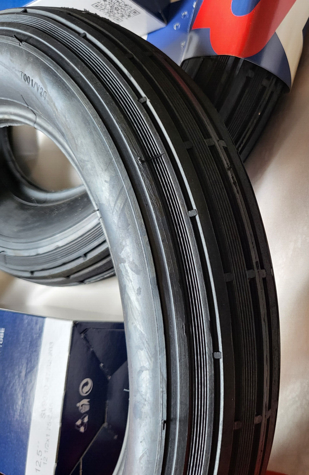 2x Reifen Schlauch 12" ventil 90° Kinderwagen Kínderrad  12 1/2 x 2 1/4 (62-203)