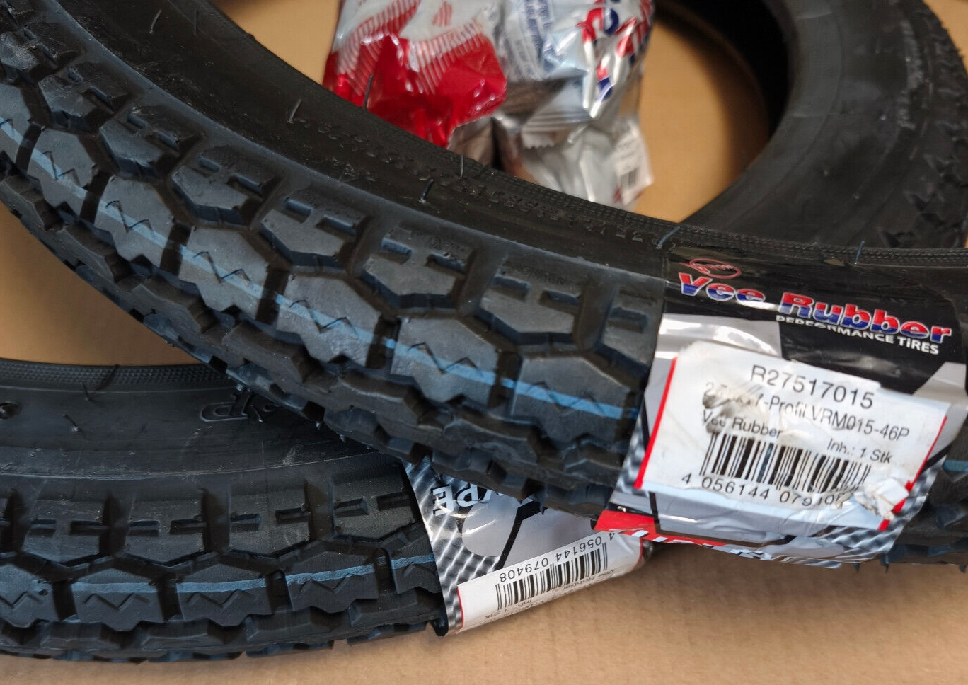 Reifenset Reifen VEE RUBBER VRM 15 2,75-17 46 P Schlauch Moped Zündapp Hercules