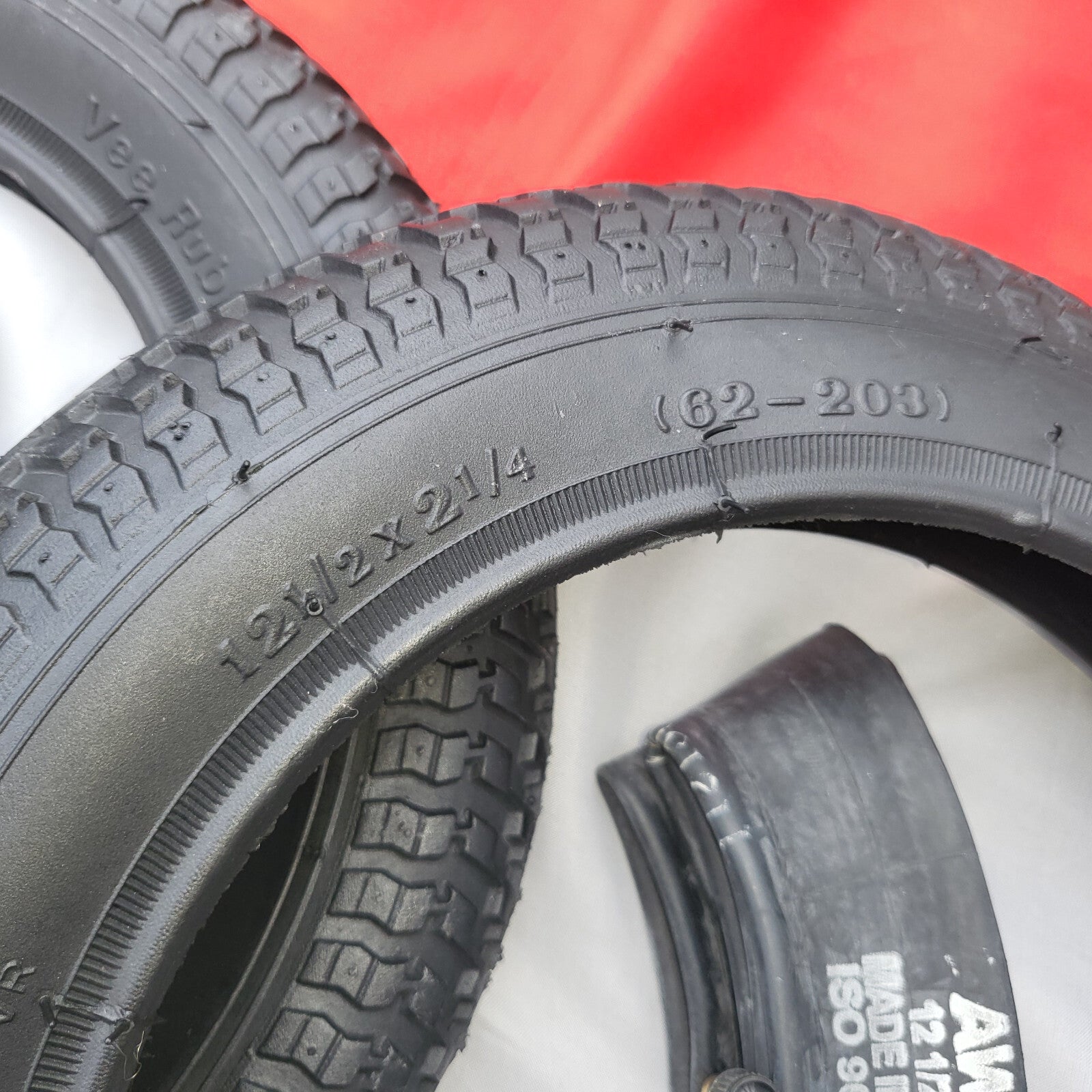 VEERUBBER 1X Reifen Schlauch 12"  Kinderwagen Kínderrad  12 1/2 x 2 1/4 (62-203)